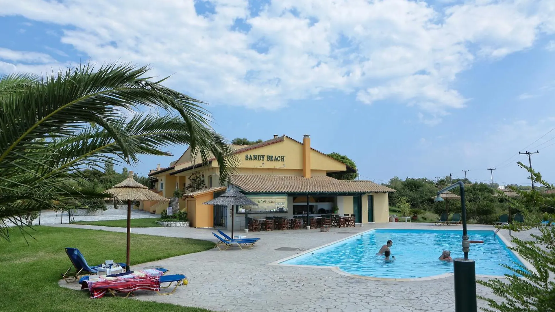 Hotel apartamentowy Sandy Beach Villas And Apartments Svoronata