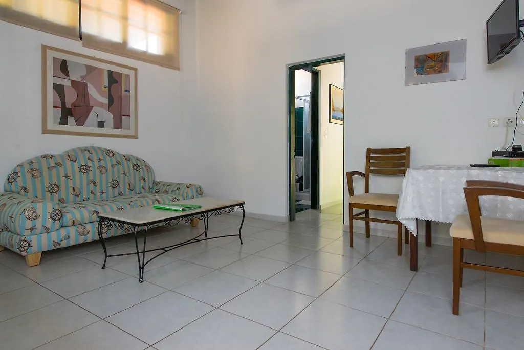 Sandy Beach Villas And Apartments Svoronata