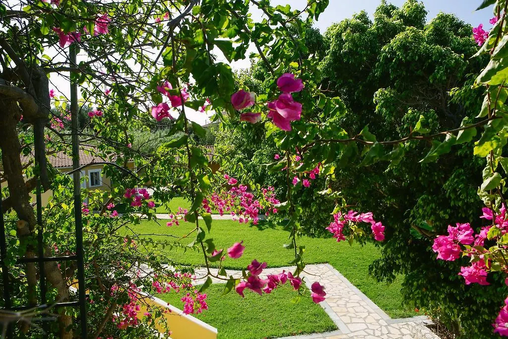 Sandy Beach Villas And Apartments Svoronata Hotel apartamentowy