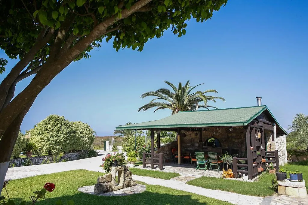 Sandy Beach Villas And Apartments Svoronata