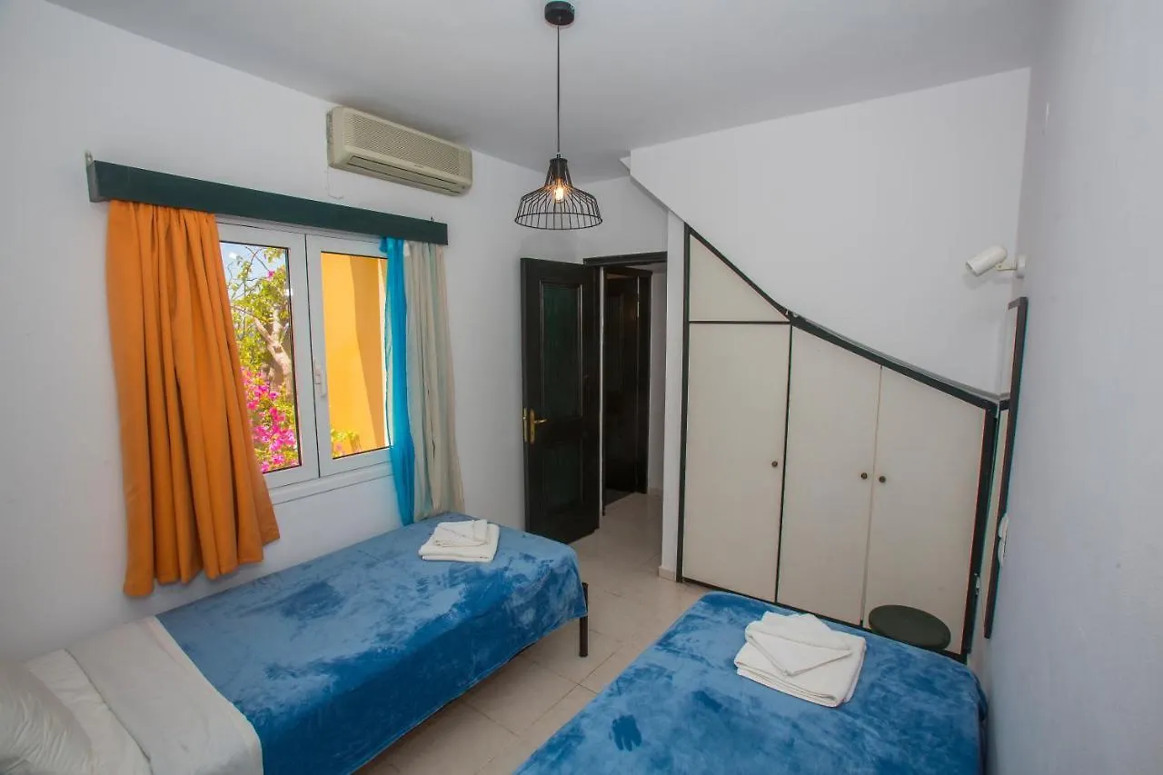 Sandy Beach Villas And Apartments Svoronata Hotel apartamentowy