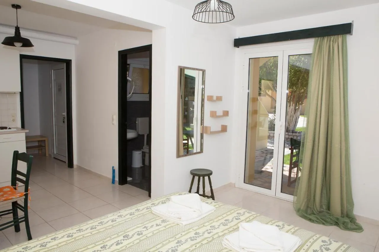 Hotel apartamentowy Sandy Beach Villas And Apartments Svoronata