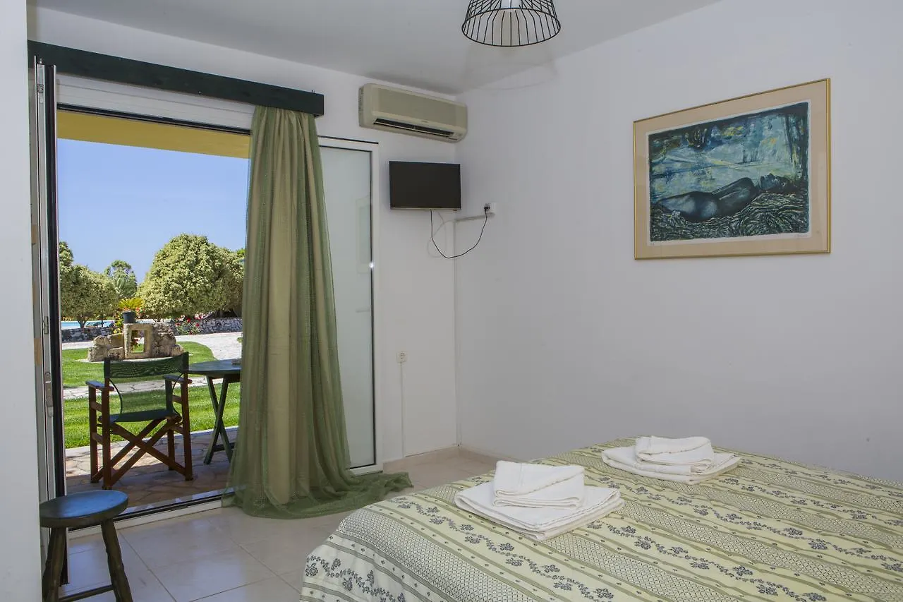 Hotel apartamentowy Sandy Beach Villas And Apartments Svoronata