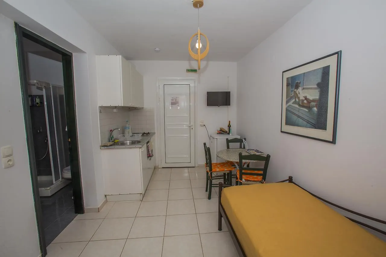 Sandy Beach Villas And Apartments Svoronata 4*,