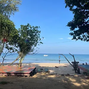 https://sanctuary-lanta.koh-lantahotels.net